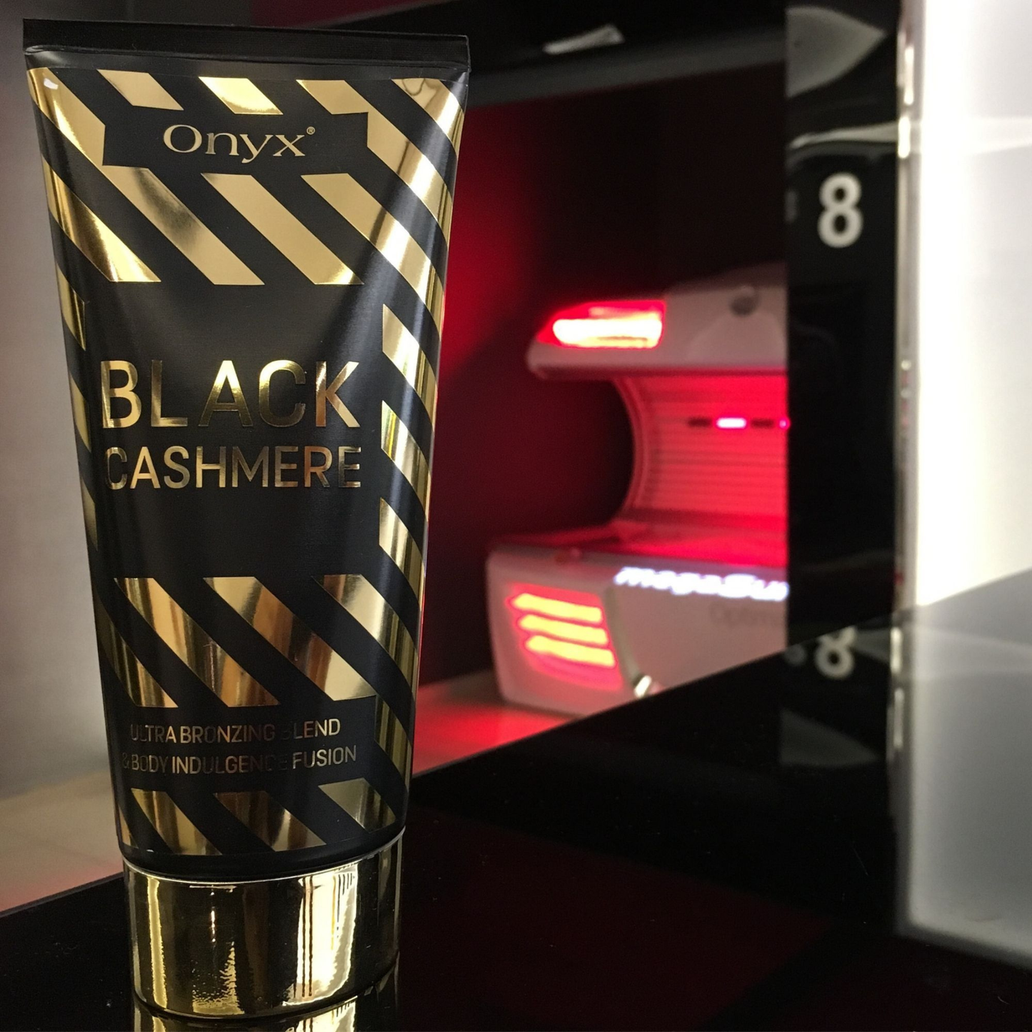 Black Cashmere - Dark Tanning Bronzer Lotion for Deep Bronze
